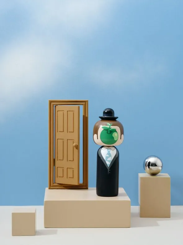 Sketch.inc. - Kokeshi |René Magritte, 16,8 cm 1:1