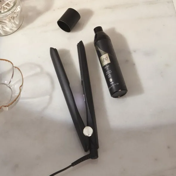 Straight and Smooth Spray