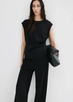 Straight-fit trousers with elastic