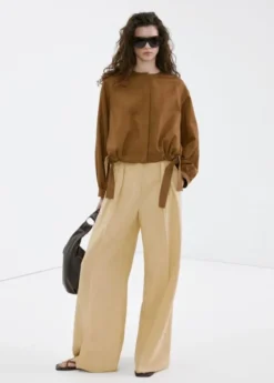 Straight mid-rise trousers