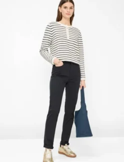 STYLE. MARY