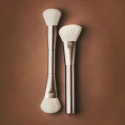The bronzer brush - Borste för bronzer-balsam