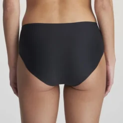 Tom full briefs