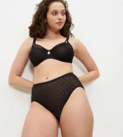 Triumph Signature Sheer Maxi EX