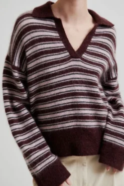 Vienna Knit Collar