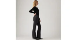 Wedgie Bootcut Jeans